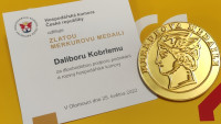 zlatá medaile